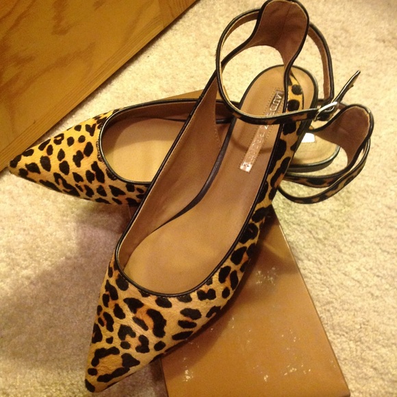 Audrey Brooke Shoes - Classic leopard slingback flats. Size 10.